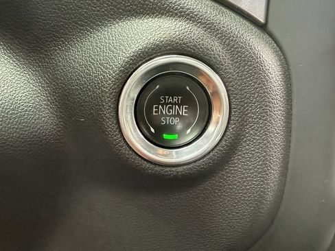 Used 2025 Chevrolet Silverado 1500 Custom RWD image 28
