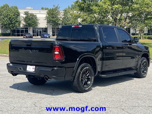 Used 2026 RAM 1500 Big Horn AWD/4WD image 3