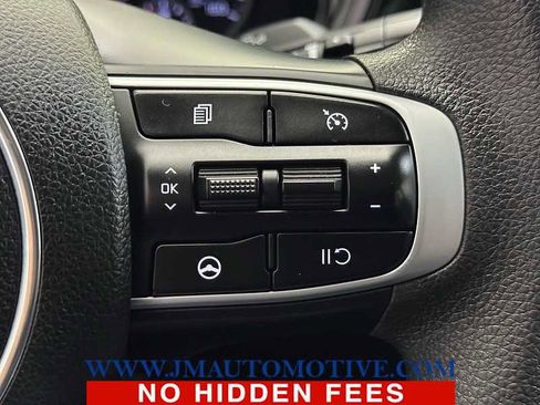 Used 2023 Kia K5 LXS image 37