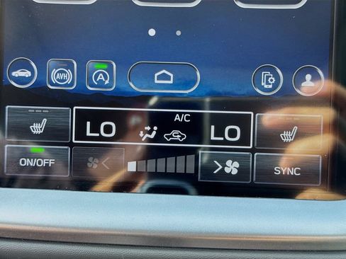 Used 2024 Subaru Outback Onyx Edition w/ Tech Package 2 AWD/4WD image 17
