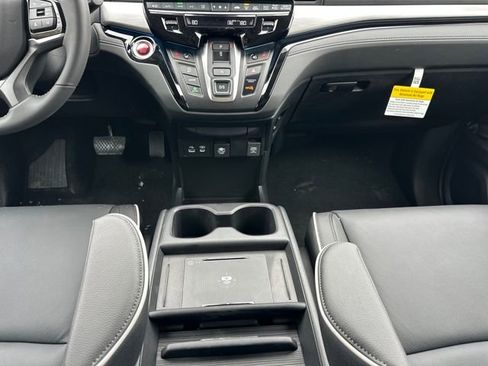 New 2026 Honda Odyssey Touring image 25