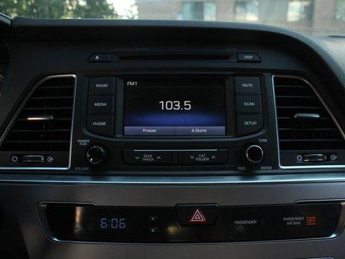 Used 2015 Hyundai Sonata Limited FWD image 27
