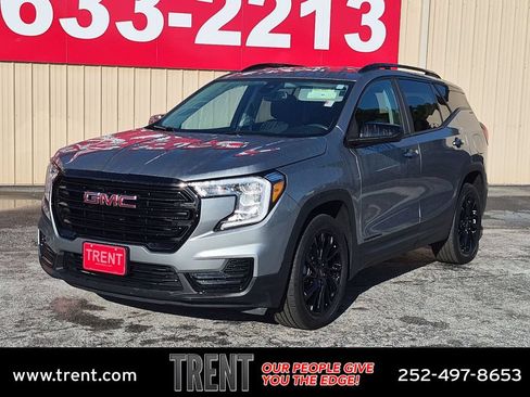 Used 2024 GMC Terrain SLE w/ Driver Convenience Package FWD image 1