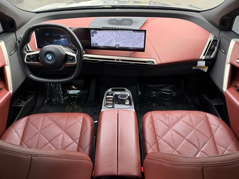 Certified 2023 BMW iX xDrive50 w/ Sport Package image 32