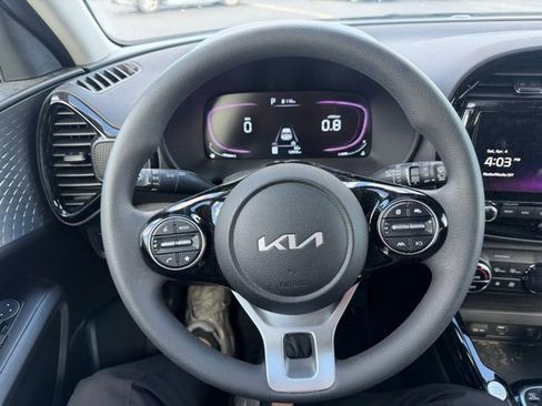 Used 2023 Kia Soul S image 10