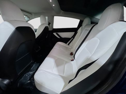 Used 2020 Tesla Model 3 Long Range image 18