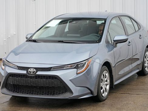 Used 2022 Toyota Corolla LE image 40