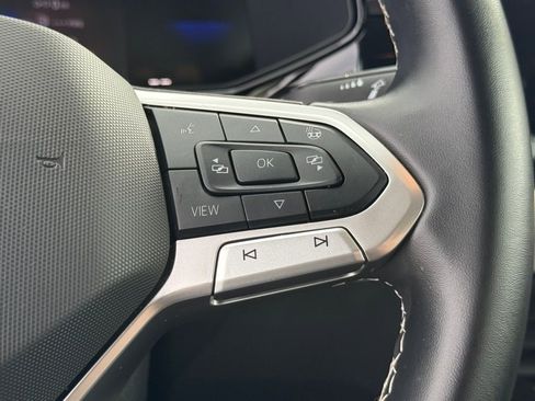 Used 2025 Volkswagen Taos S image 16