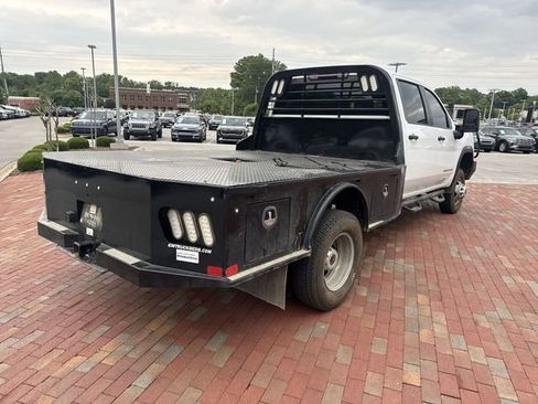 Used 2022 GMC Sierra 3500 Pro w/ Convenience Package AWD/4WD image 14