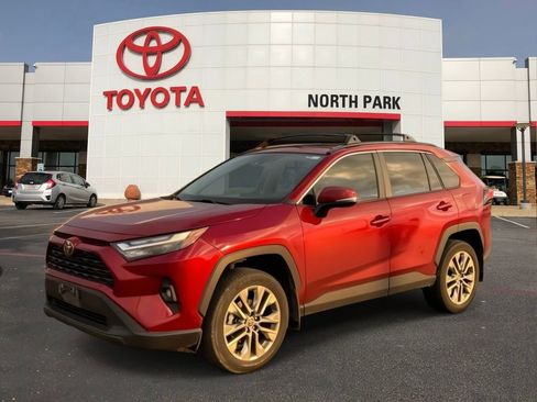 Certified 2023 Toyota RAV4 XLE Premium FWD image 1