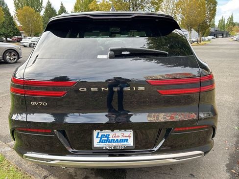 Certified 2025 Genesis Electrified GV70 w/ Prestige Package AWD/4WD image 6