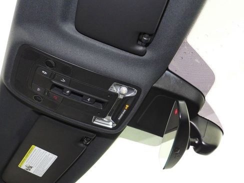 Used 2022 Audi Q3 2.0T Premium w/ Convenience Package image 17