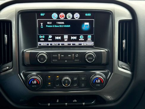 Used 2018 Chevrolet Silverado 1500 LT w/ LT Fleet Convenience Package AWD/4WD image 20