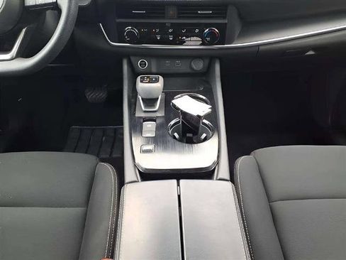 Certified 2023 Nissan Rogue S image 11