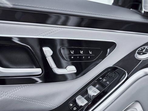 Used 2021 Mercedes-Benz Maybach S 580 4MATIC image 31