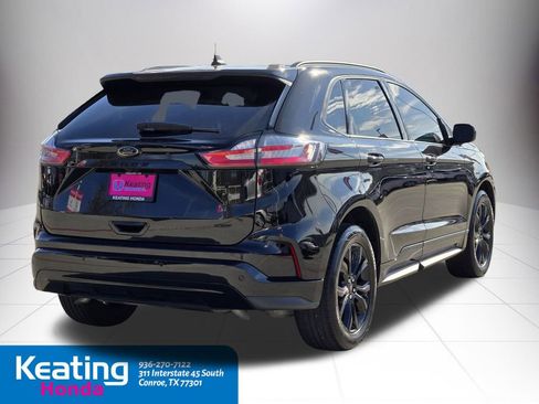 Used 2022 Ford Edge SE w/ Black Appearance Package image 5