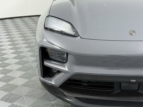 New 2025 Porsche Macan Turbo Electric image 11