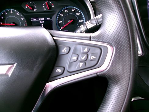 Used 2024 Chevrolet Malibu LT FWD image 11