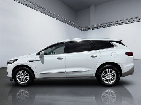 Used 2020 Buick Enclave Essence FWD image 2