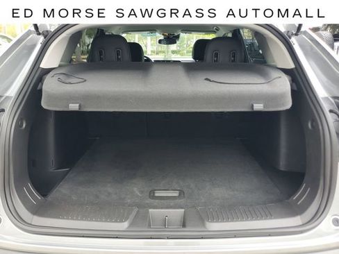 Certified 2025 Chevrolet Trax LT w/ Driver Confidence Package image 9