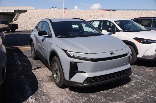 New 2026 Toyota C-HR AWD/4WD image 4