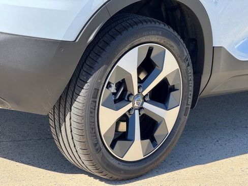 New 2026 Volvo XC40 B5 Plus w/ Protection Package Premier image 9