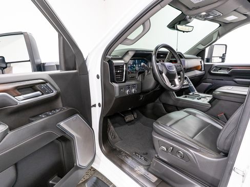 Used 2024 GMC Sierra 2500 Denali w/ Denali Reserve Package image 14