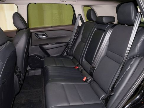 Certified 2023 Nissan Rogue SV w/ SV Premium B Package image 9