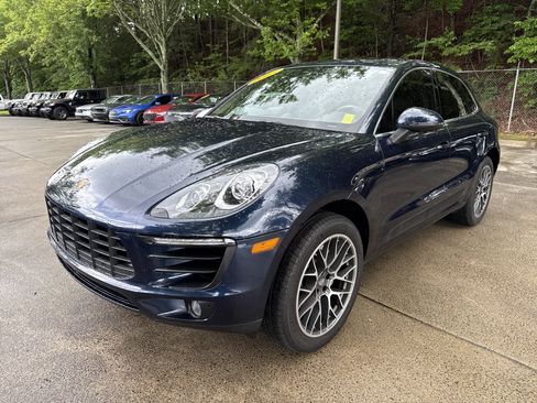 Used 2017 Porsche Macan S AWD/4WD image 3