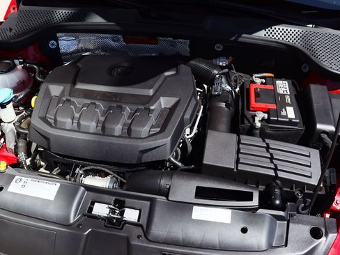 Used 2018 Volkswagen Beetle 2.0T SE image 58