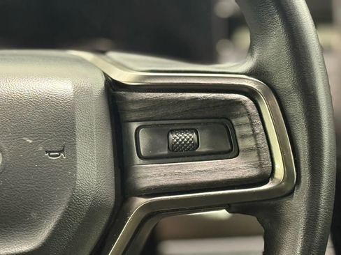 Used 2022 Rivian R1T Launch Edition image 18