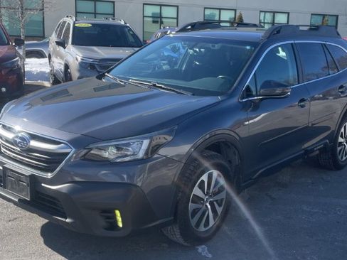 Used 2022 Subaru Outback Premium image 5