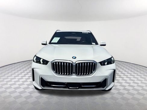 Used 2024 BMW X5 xDrive40i w/ Parking Assistance Package AWD/4WD image 2