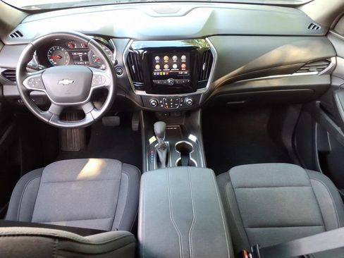 Certified 2022 Chevrolet Traverse LT FWD image 13