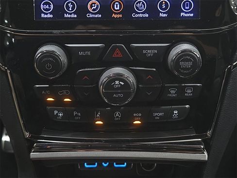 Used 2019 Jeep Grand Cherokee High Altitude image 23