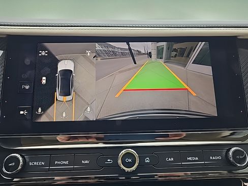 New 2025 Bentley Flying Spur Plug-In Hybrid AWD/4WD image 25