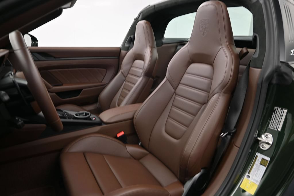 Used 2026 Porsche 911 Targa 4S AWD/4WD image 5