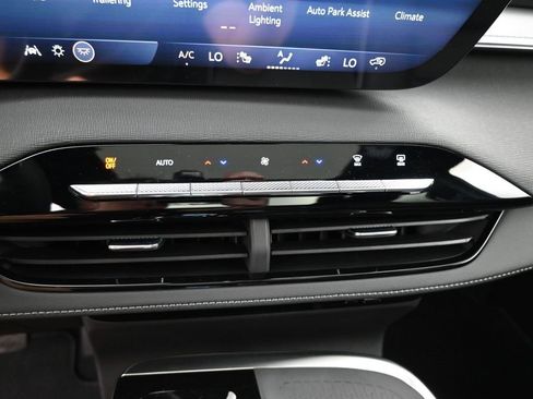 New 2026 Buick Enclave Sport Touring w/ Super Cruise Package image 18