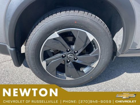 Used 2024 Nissan Rogue SV w/ SV Premium Package AWD/4WD image 47