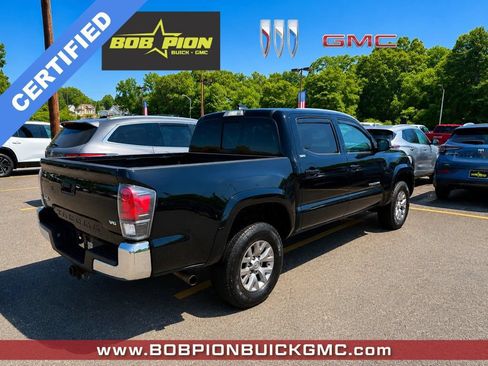 Used 2018 Toyota Tacoma SR5 AWD/4WD image 2