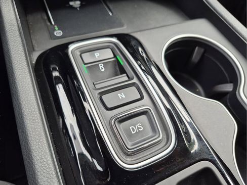 Certified 2024 Honda Pilot Touring image 15
