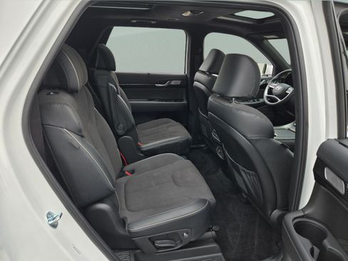 Used 2025 Hyundai Palisade Calligraphy AWD/4WD image 28