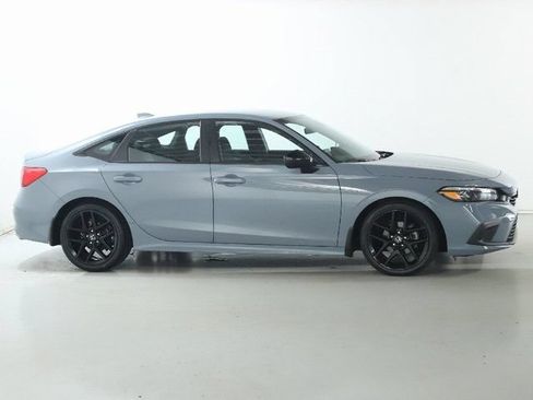 Used 2024 Honda Civic Sport image 11