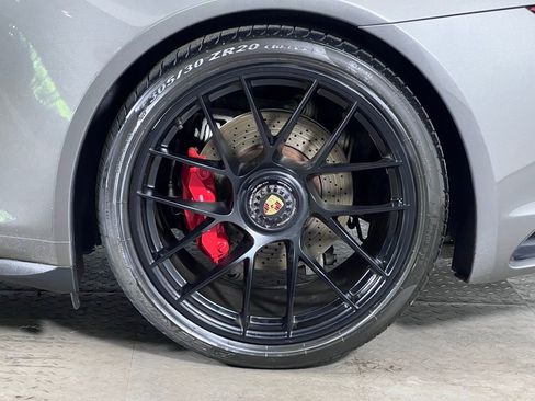 Certified 2019 Porsche 911 Targa 4 GTS AWD/4WD image 12