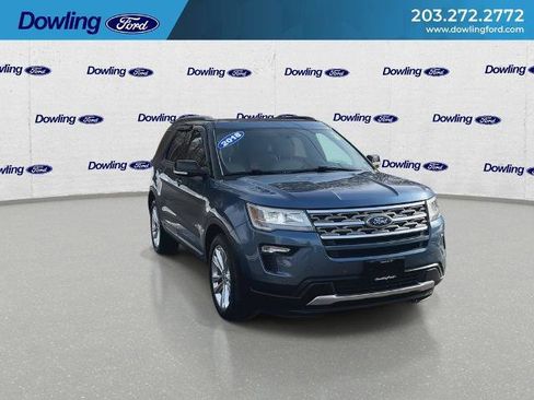 Certified 2018 Ford Explorer XLT w/ Equipment Group 202A image 6