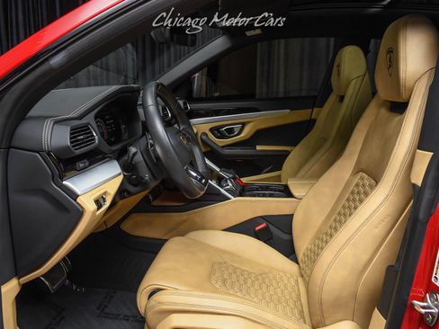 Used 2021 Lamborghini Urus AWD/4WD image 21