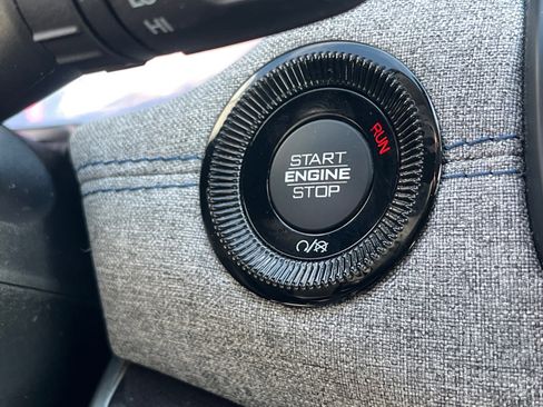 Used 2022 Jeep Compass Latitude image 12