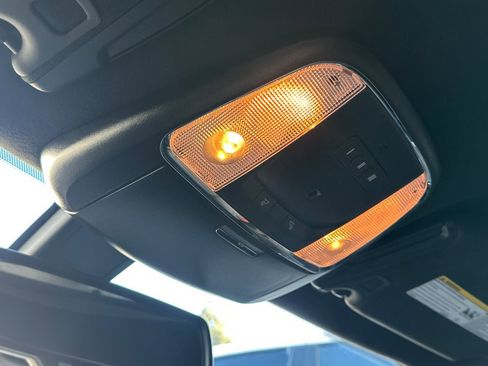 Used 2021 Dodge Charger SRT Hellcat image 23