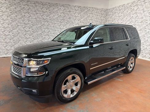 Used 2016 Chevrolet Tahoe LT w/ LT Signature Package AWD/4WD image 3
