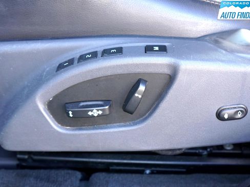 Used 2017 Volvo XC60 T5 Dynamic w/ Advanced Package image 12